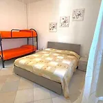 Villino La Perla Azzurra- בית נופש *