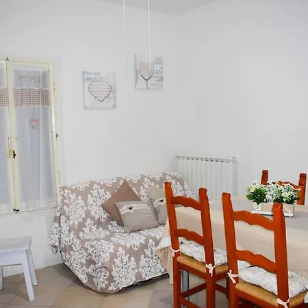 Casa de Férias Villino La Perla Azzurra- *