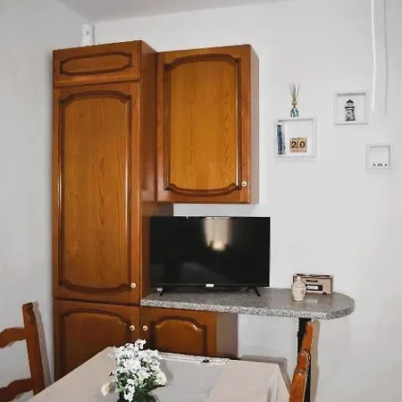 Villino La Perla Azzurra- Holiday home *