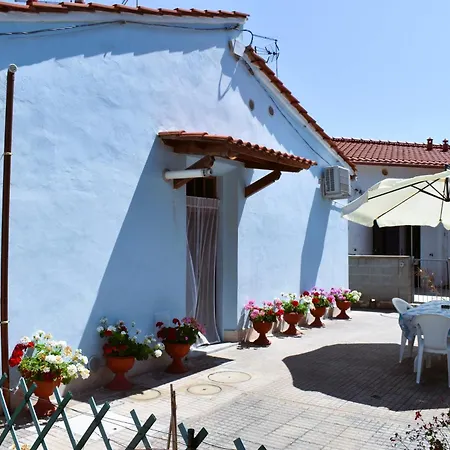 Villino La Perla Azzurra- בית נופש מרינה די פיזה